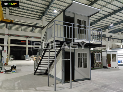 rumah kontainer lipat dapat ditumpuk di 2 lantai
